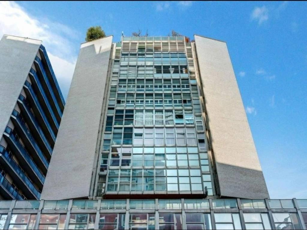 Sky View -Porta Nuova- Appartamento 2 Con Balcone Milano Exteriör bild